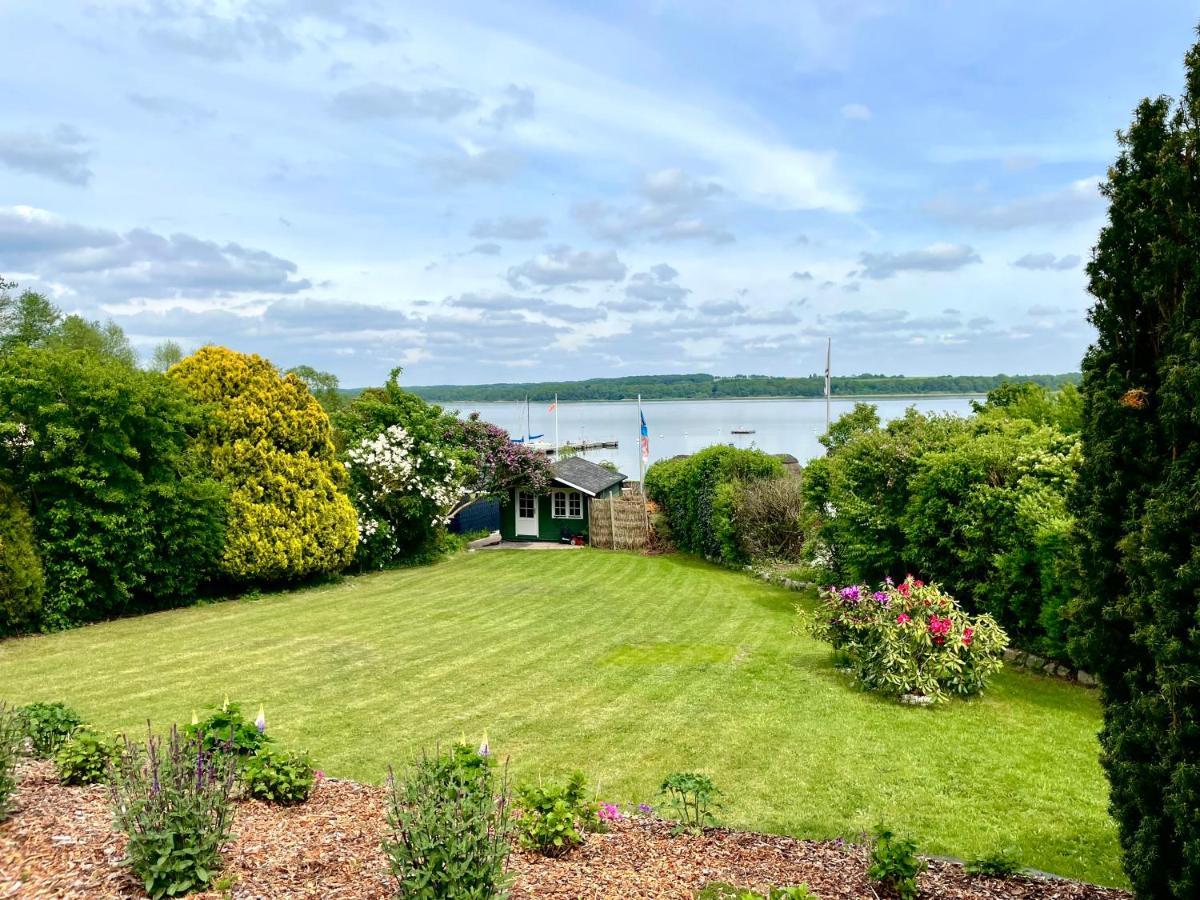 Traumhafter Seeblick Mit Grosser Terrasse Pogeez Exterior foto